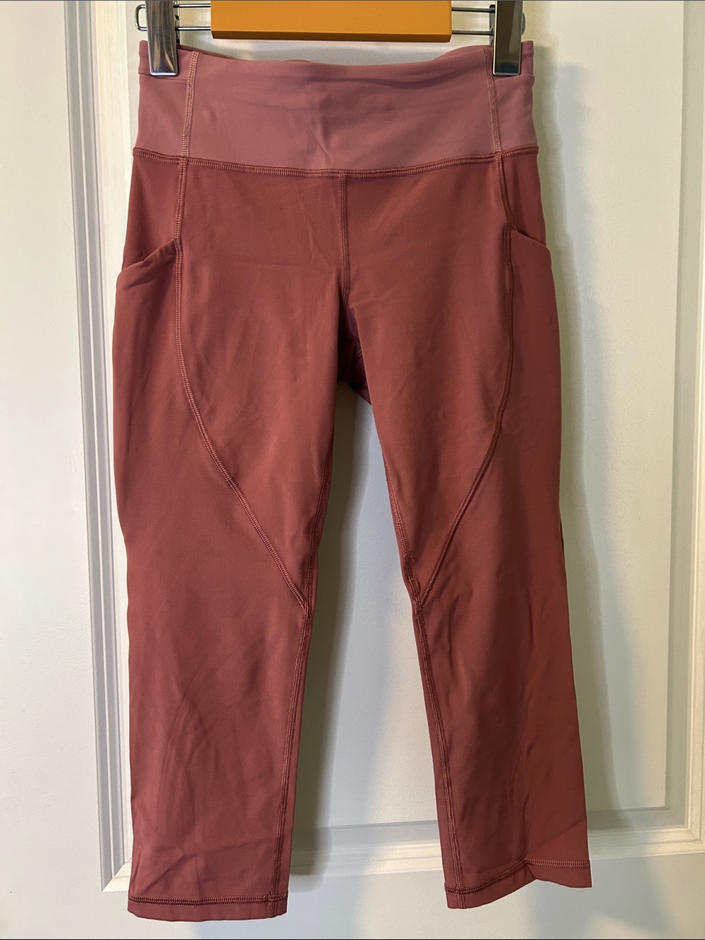 132. lululemon athletica Women's High-Rise Crop Leggings in Dusty Rose